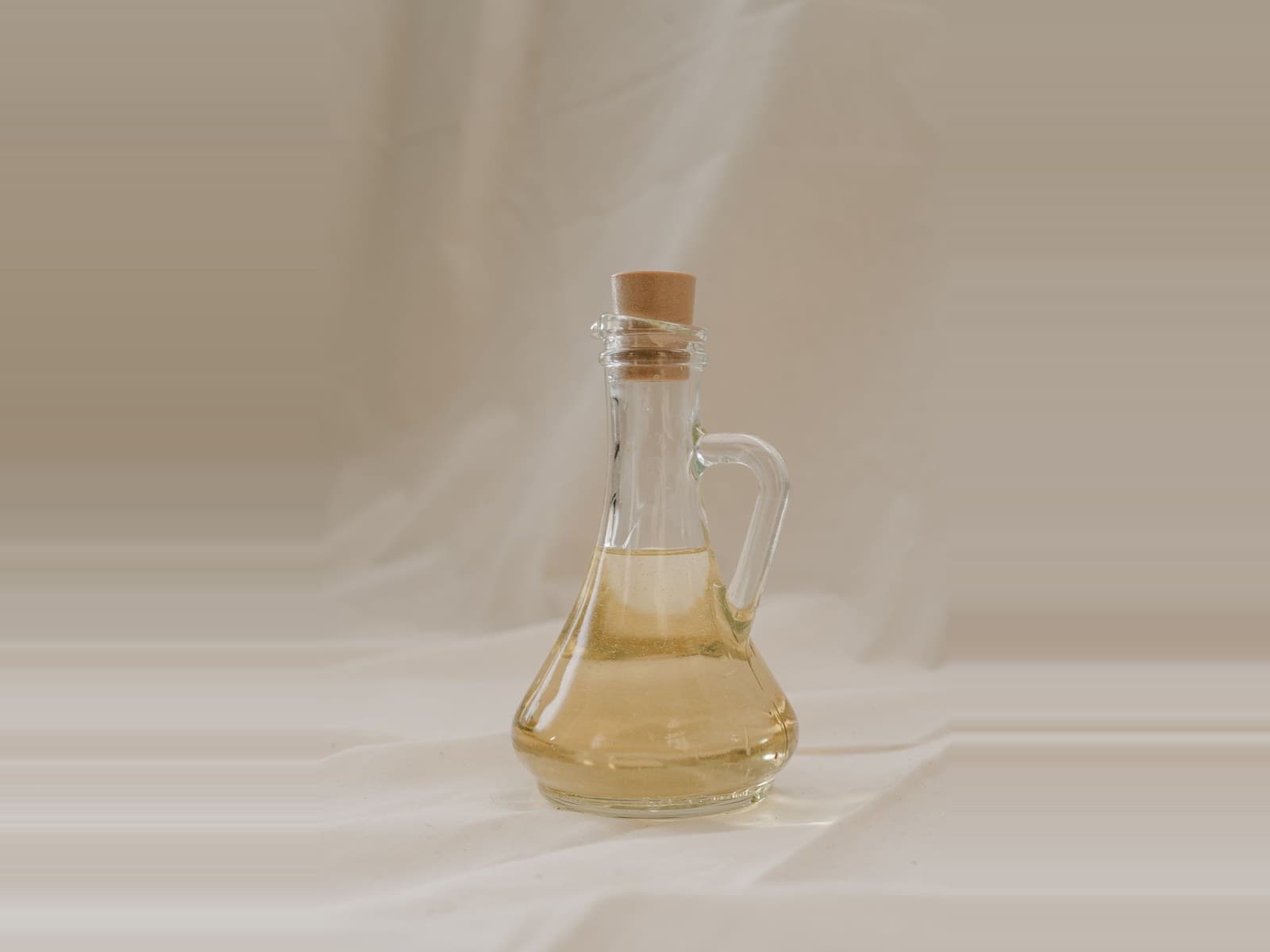 Cold-Pressed Macadamia Oil